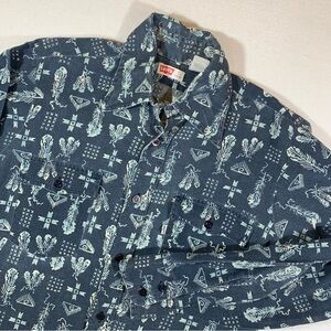 Vintage Levi's Red Batwing Made In USA White Tab Medium Shirt Aztec Navajo AOP